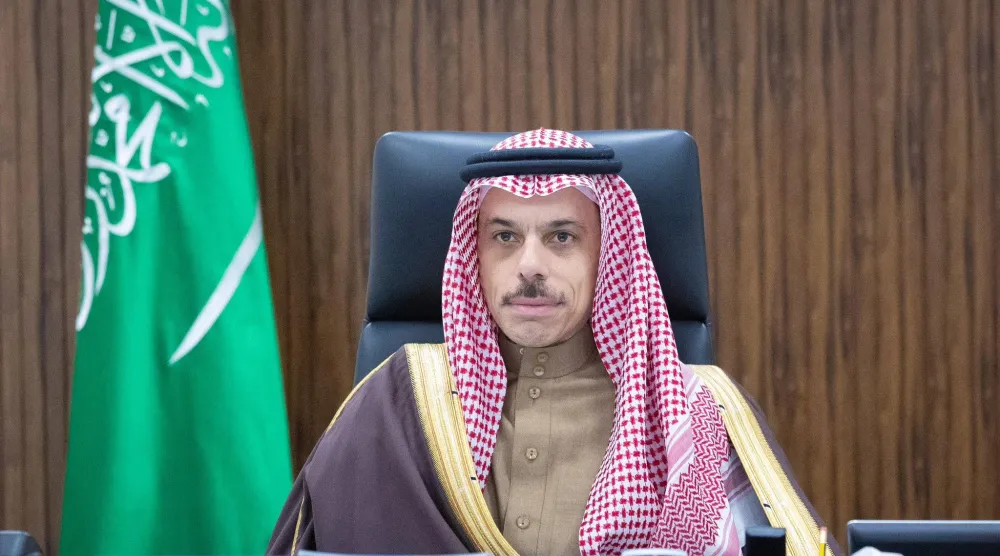 الأمير فيصل بن فرحان خلال مشاركته في الاجتماع عبر الاتصال المرئي (الخارجية السعودية)