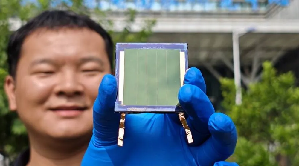 وحدة مصغرة من خلايا البيروفسكايت الشمسية المبتكرة (جامعة هواتشونغ للعلوم والتكنولوجيا)