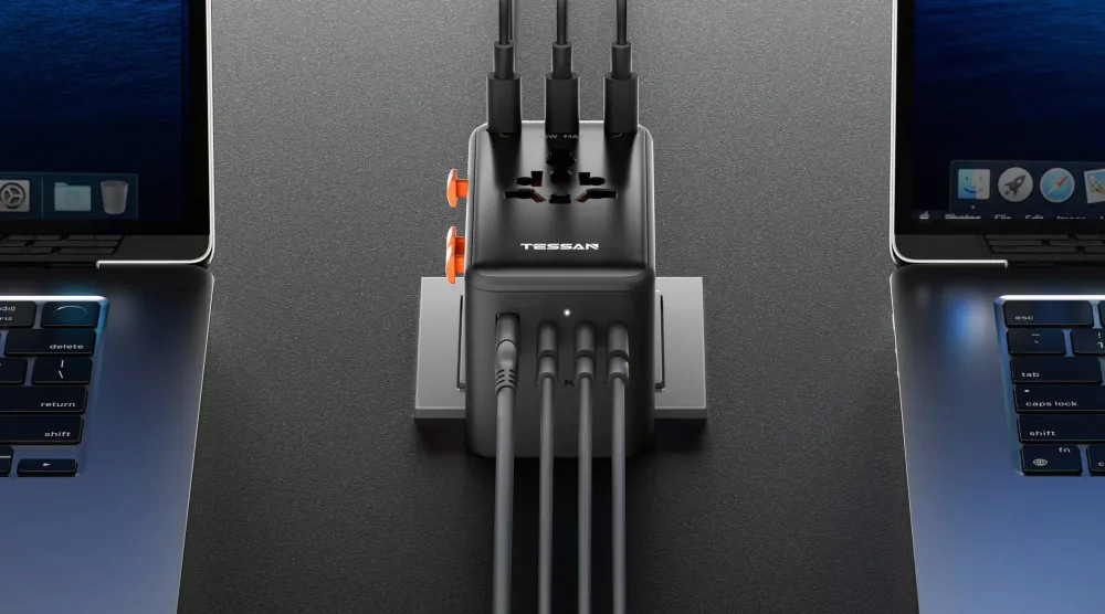 مهايئ السفر الشامل «فوياجر 205 8 في1»