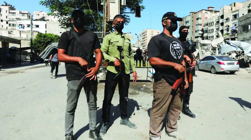 عناصر من شرطة «حماس» في أحد شوارع مدينة غزة (أرشيفية - رويترز)