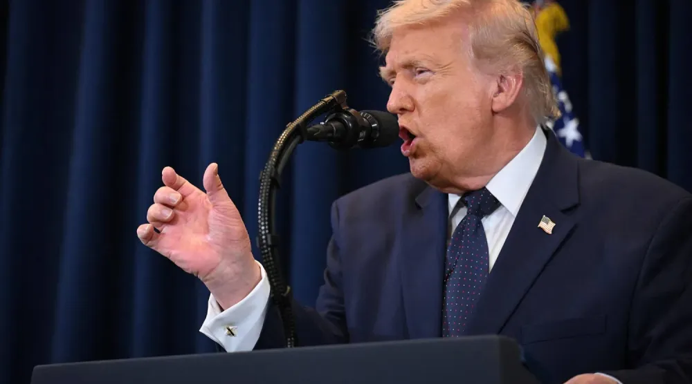 ABD Başkanı Donald Trump, 9 Mart 2026'da Miami, Florida'da gazetecilere açıklama yaptı (AFP)