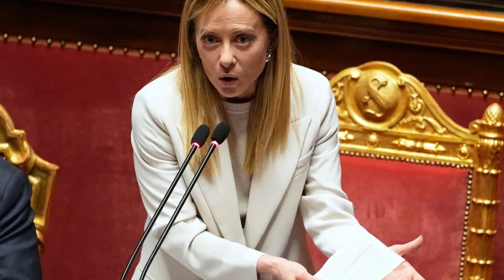 رئيسة الوزراء الإيطالية جورجيا ميلوني تلقي كلمة أمام مجلس الشيوخ بشأن الصراع في إيران والشرق الأوسط... روما 11 مارس 2026 (أ.ب)
