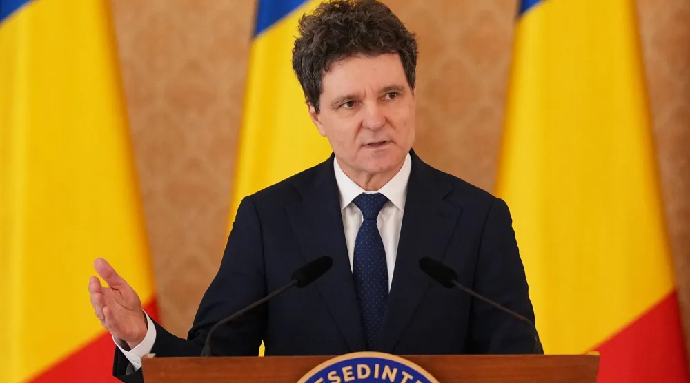 الرئيس الروماني نيكوسور دان (أ.ب)