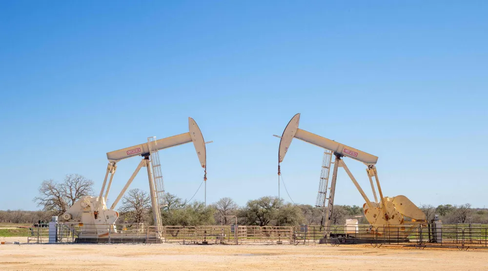 مضخات نفط في حقل في جيليت، تكساس (أ.ف.ب)
