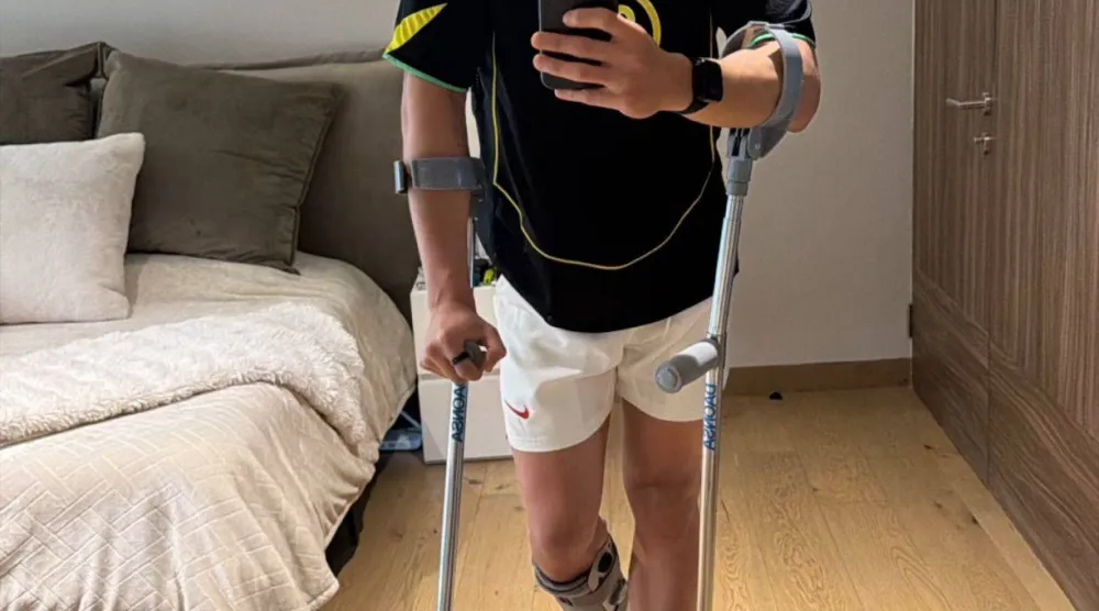  لويس مالاغون (حسابه الشخصي إنستغرام)