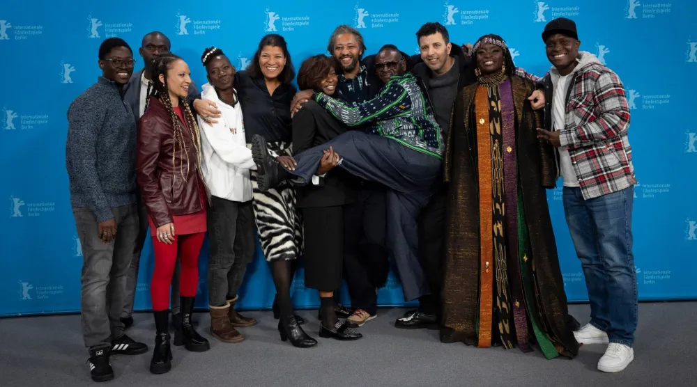 صنّاع الفيلم خلال العرض الأول في مهرجان برلين (الشركة المنتجة)