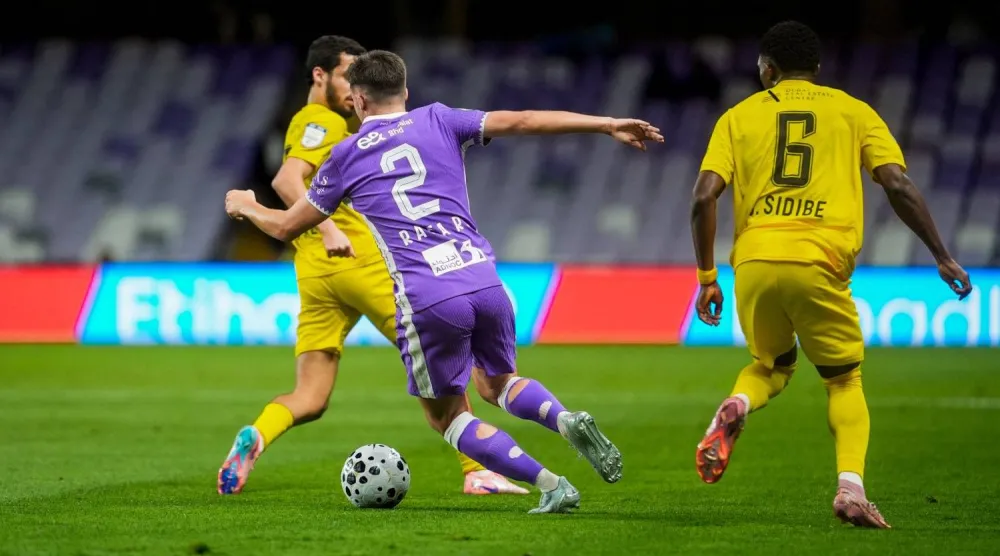 من المواجهة التي جمعت العين والوصل في الدوري الإماراتي (موقع نادي العين) 