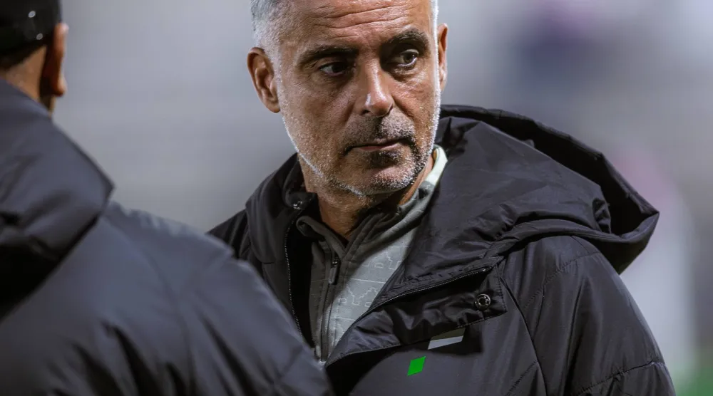 غوميز مدرب الفتح (موقع النادي)