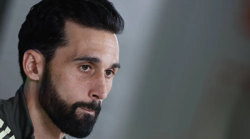 مدرب ريال مدريد الإسباني ألفارو أربيلوا (إ.ب.أ)