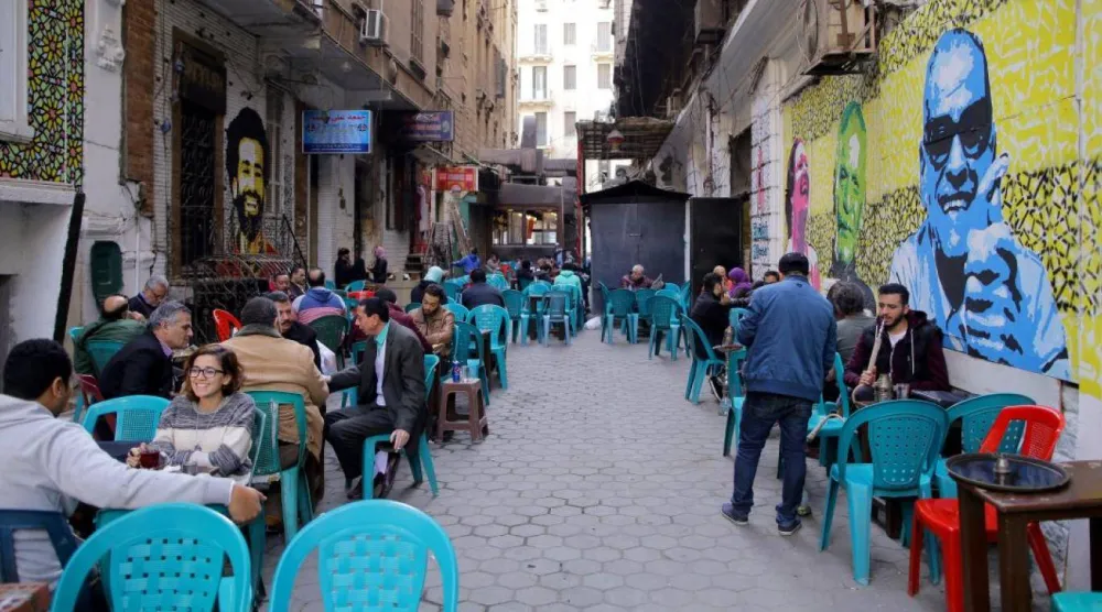 زادت أسعار الأكلات الشعبية بعد زيادة أسعار البوتاغاز (رويترز)