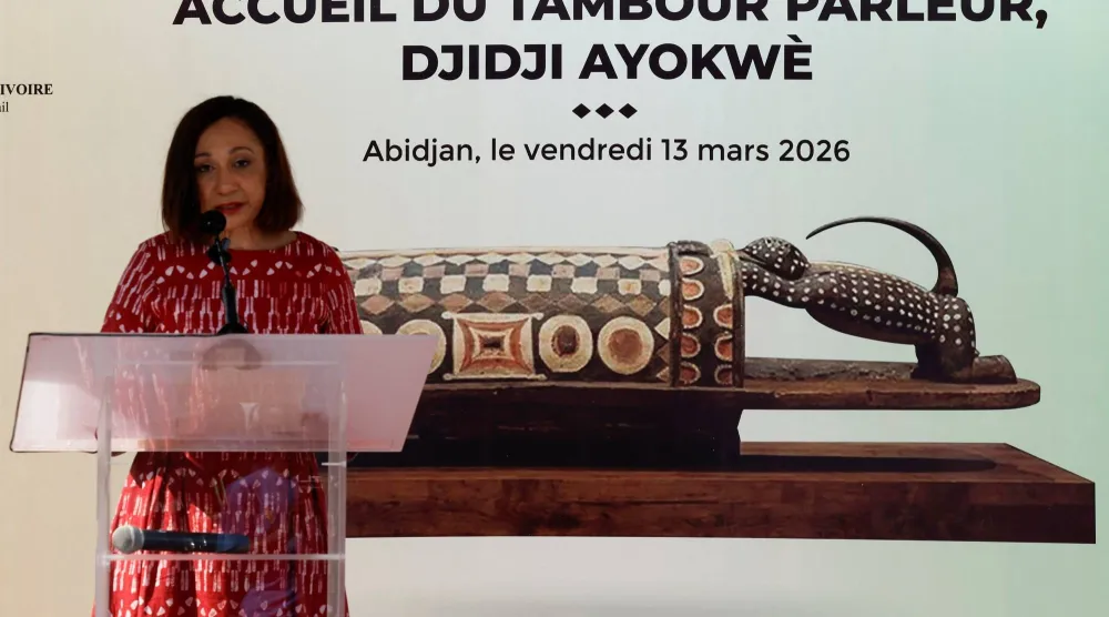 الطبل التاريخي يعود إلى ساحل العاج (رويترز)