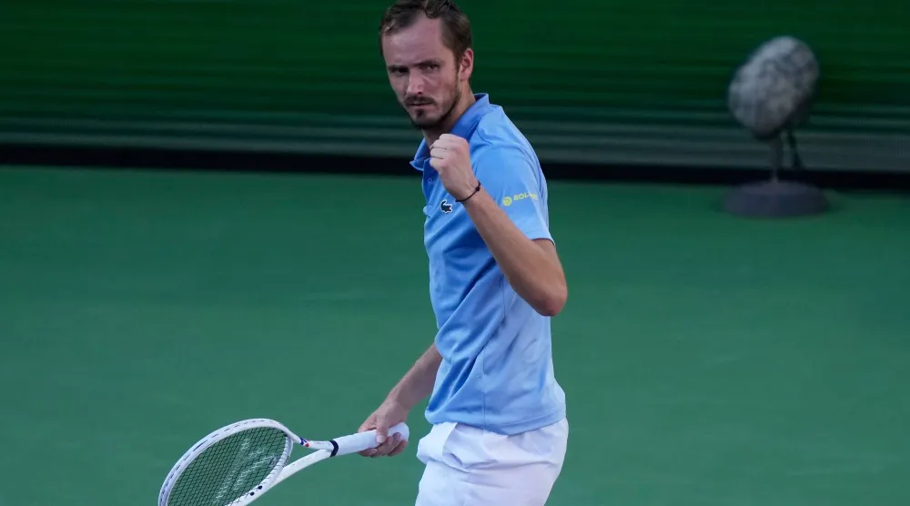 سيخوض ميدفيديف أول نهائي له في بطولات  (أ.ب) الماسترز 1000 منذ عامين