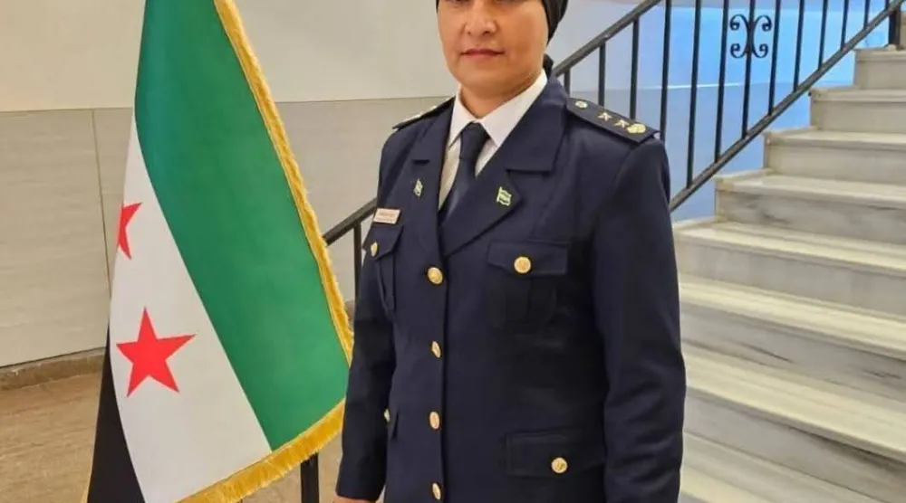 Şam’da kadın polis enstitüsü açıldı… Muhalif subaya albay rütbesi verildi