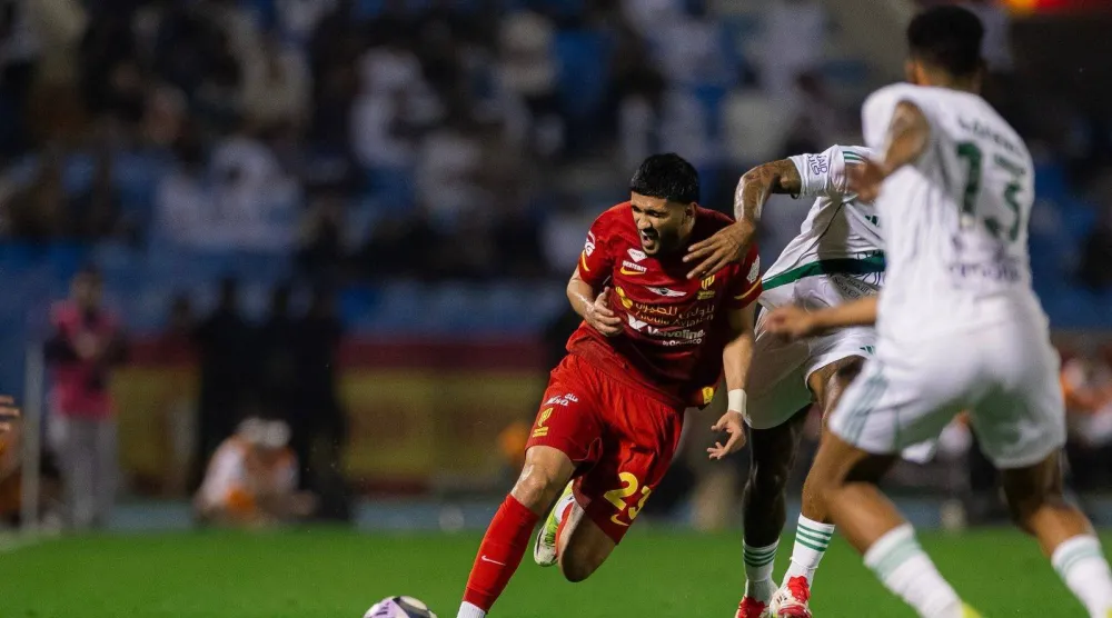 «الرباط الصليبي» يحرم وليد الأحمد من المشاركة في المونديال (نادي القادسية)