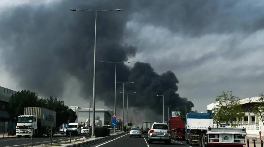 آثار قصف إيراني استهدف العاصمة القطرية الدوحة (أ.ف.ب)