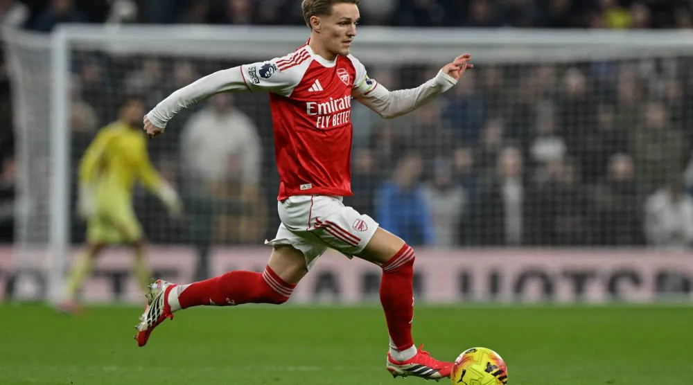 مارتن أوديغارد خارج مواجهة آرسنال وليفركوزن (أ.ف.ب)