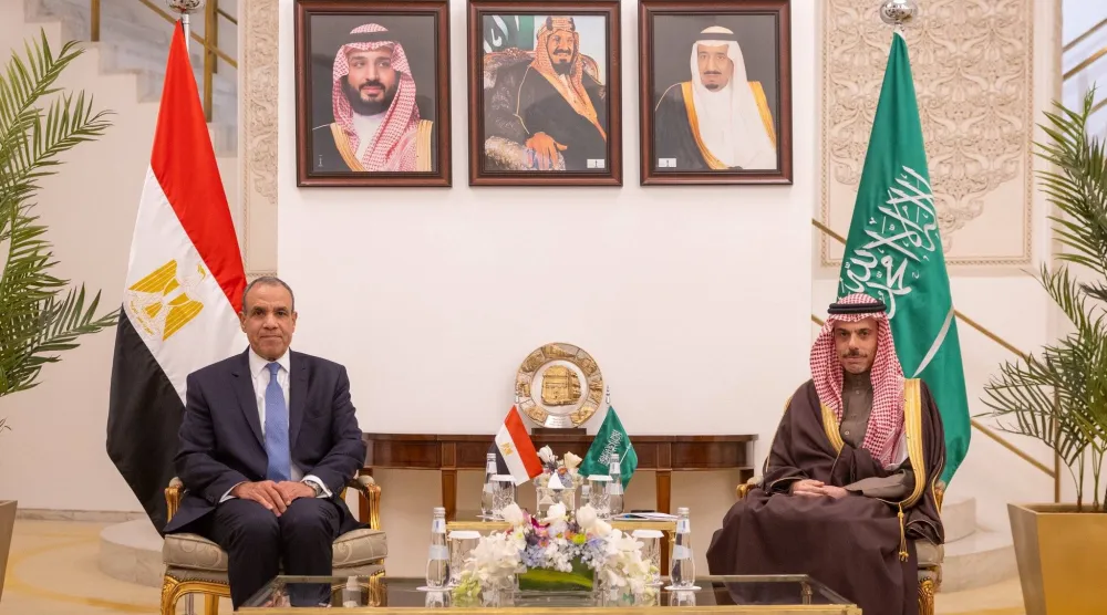 الأمير فيصل بن فرحان لدى استقباله الوزير بدر عبد العاطي في الرياض (واس)