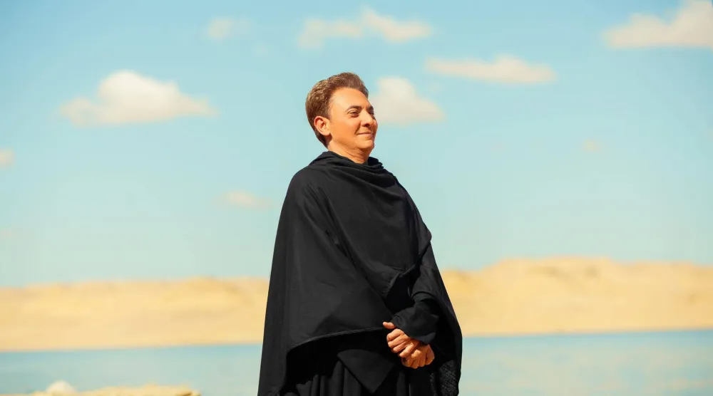 فتحي عبد الوهاب (حسابه على فيسبوك)