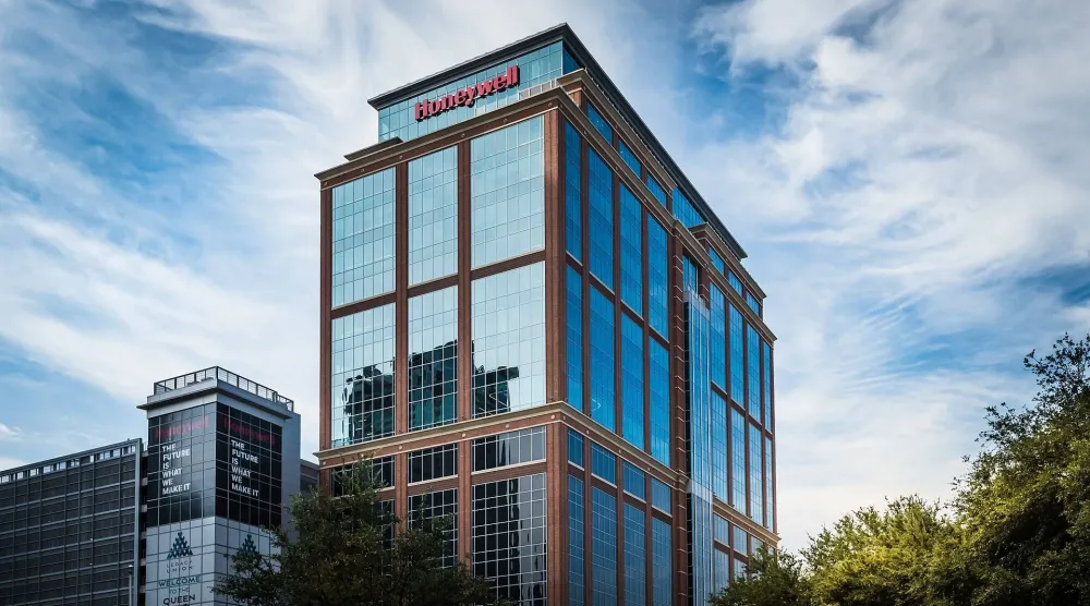 مقر «هانيويل» في نورث كارولاينا (ويكبيديا)