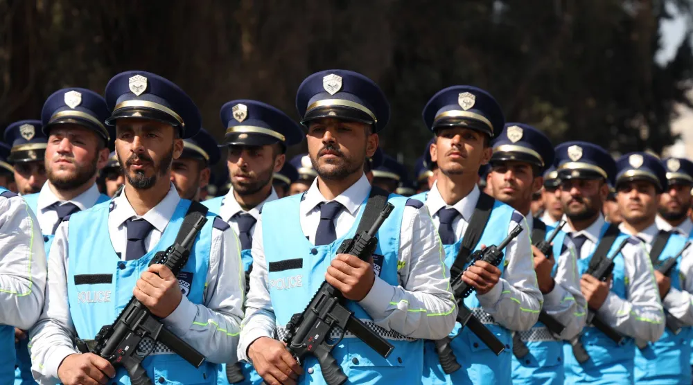 استعراض تخريج 2000 عنصر في مقر الوزارة بدمشق الاثنين (الداخلية السورية)