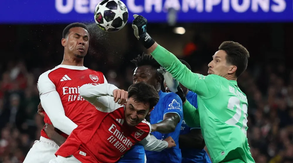 ليفركوزن يحتل المركز السادس حالياً بترتيب «بوندسليغا» (رويترز)