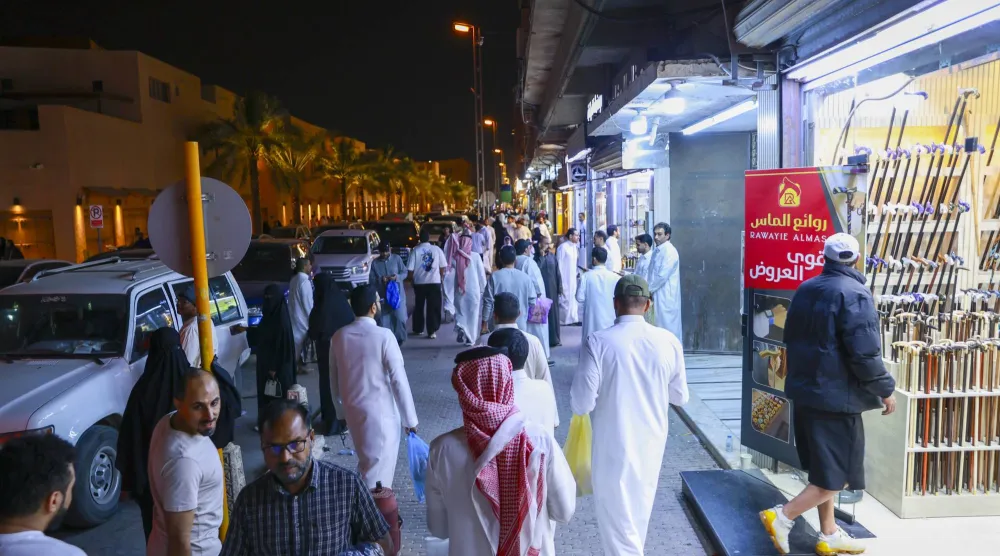 أسواق وسط الرياض شهدت حركة شراء لا مثيل لها (تصوير: سعد الدوسري)