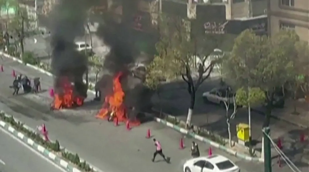 استهداف منشآت نفط في جنوب إيران