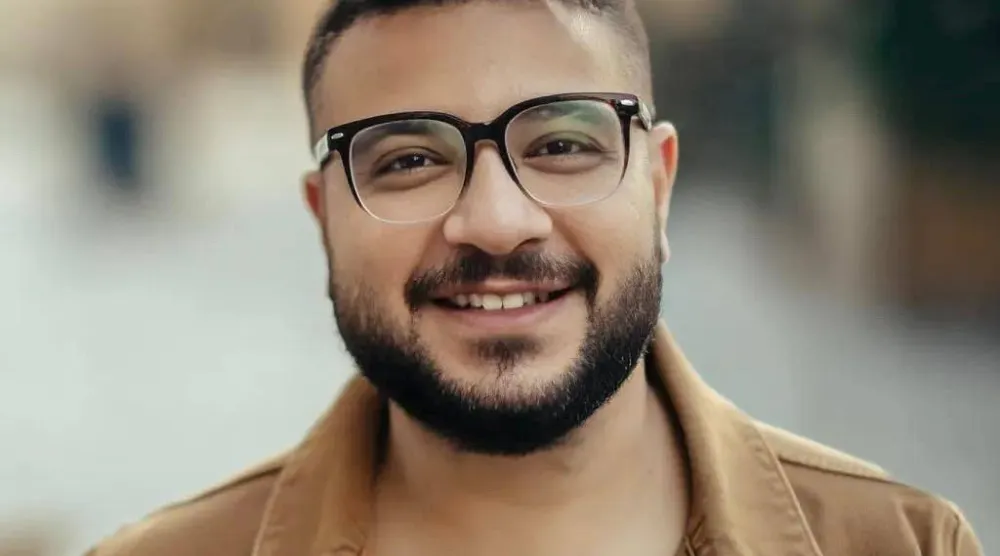 المؤلف محمد سيد بشير (الشرق الأوسط)