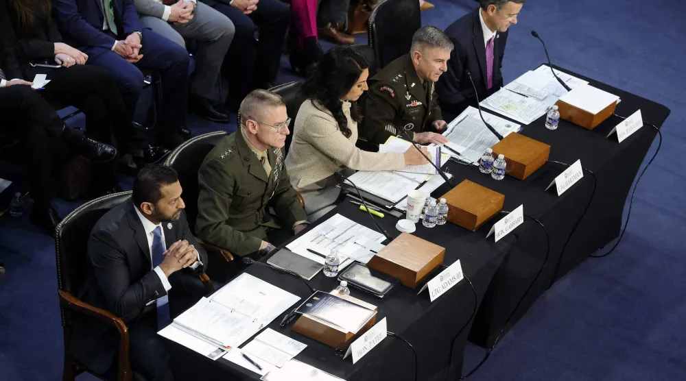 مسؤولو أجهزة الاستخبارات الأميركية خلال جلسة استماع في الكونغرس يوم 18 مارس 2026 (أ.ف.ب)