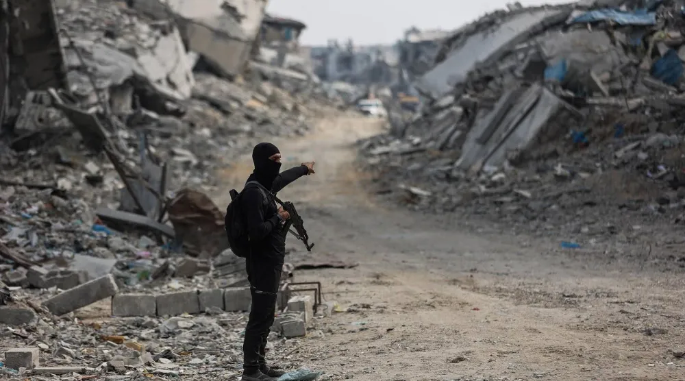 أحد عناصر «حماس» في مدينة غزة (أ.ف.ب)