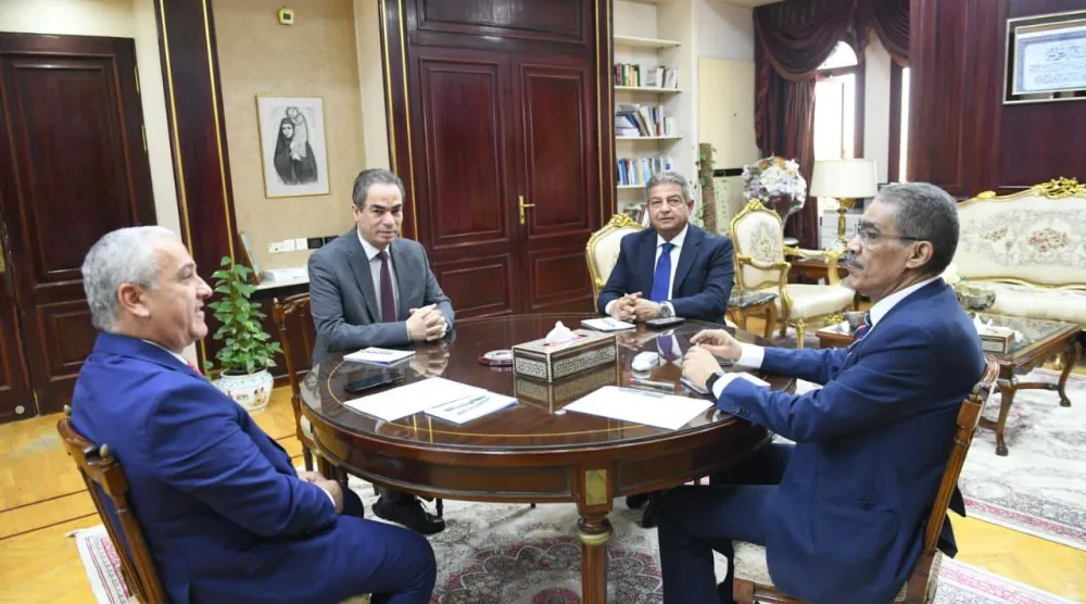 اجتماع سابق بين وزير الدولة للإعلام ورؤساء الهيئات الإعلامية الحكومية (وزارة الإعلام المصرية)