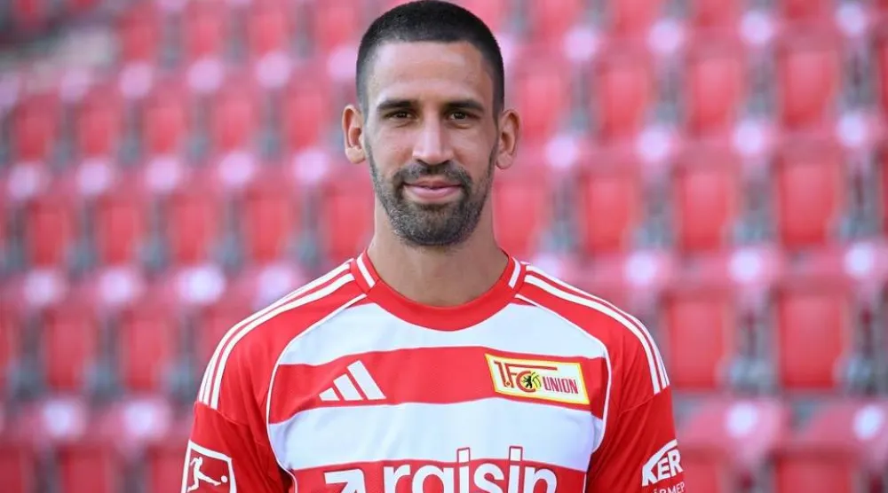 اللاعب التونسي الألماني راني خضيرة (رويترز)