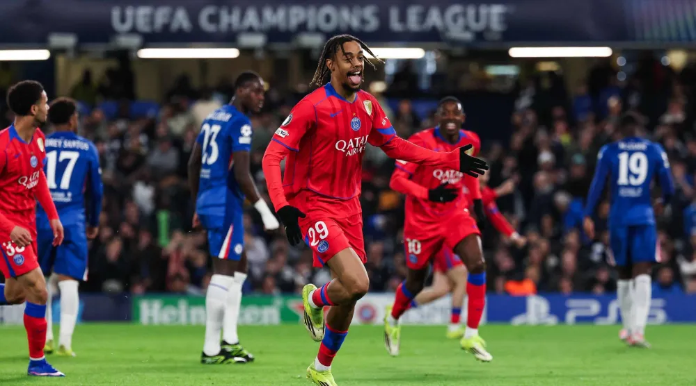 الواعد باركولا يحتفل بتسجيل ثاني أهداف سان جيرمان (ا ف ب)
cut out