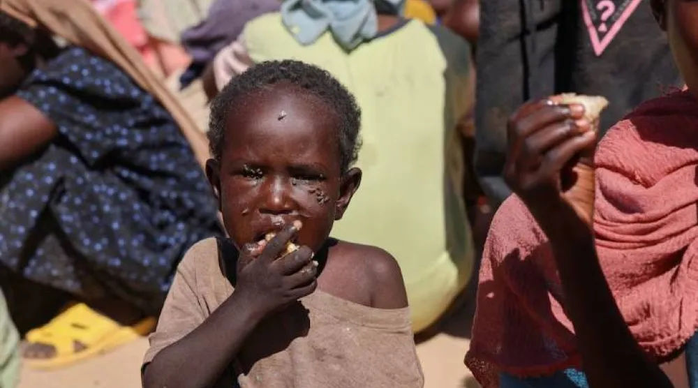 مساعدات لما لا يقل عن 410 آلاف طفل وعائلاتهم في السودان وأفغانستان واليمن عالقة في الشرق الأوسط (رويترز)