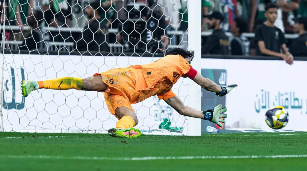 بونو قاد الهلال للنهائي الملكي (موقع النادي)