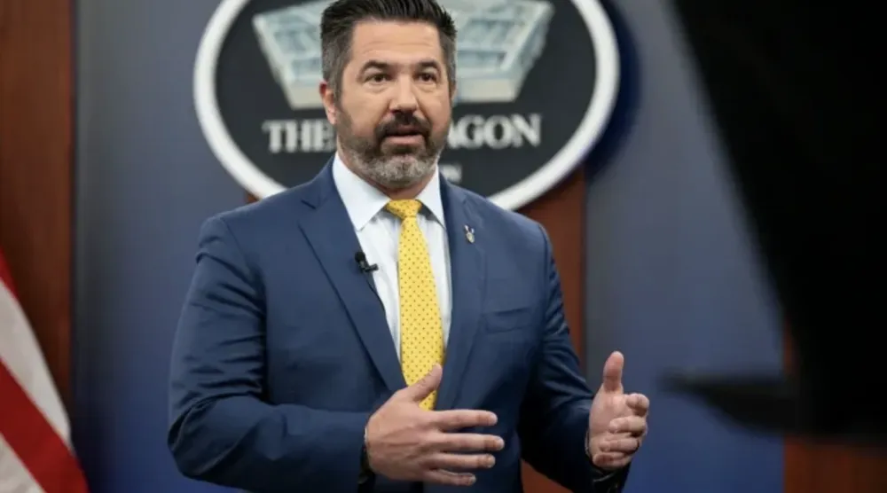 المتحدث الرسمي باسم البنتاغون شون بارنيل (رويترز)