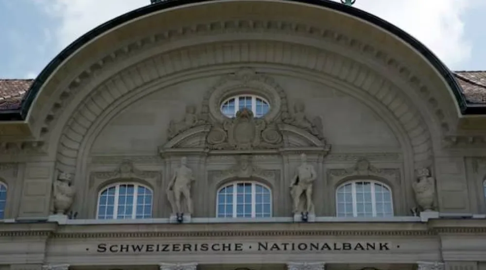 صورة لمقر البنك الوطني السويسري في بيرن (رويترز)