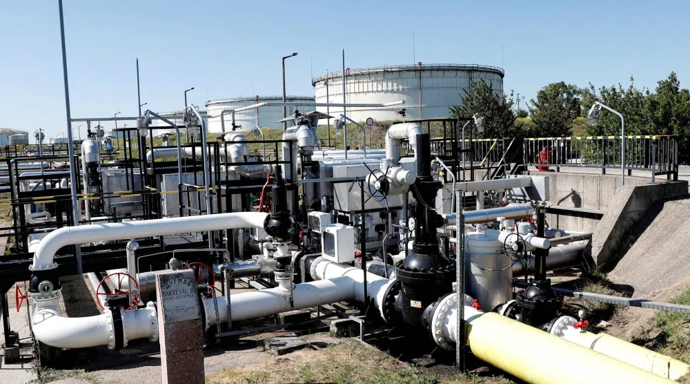 خط أنابيب «دروغبا» النفطي بين المجر وروسيا (رويترز)