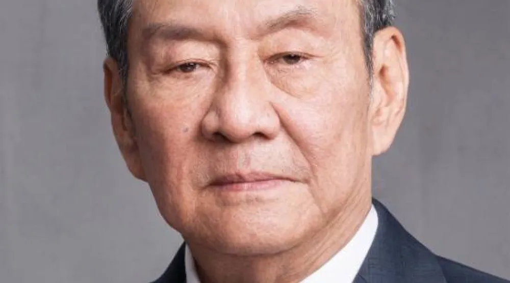 الملياردير الإندونيسي مايكل هارتونو (نادي كومو)