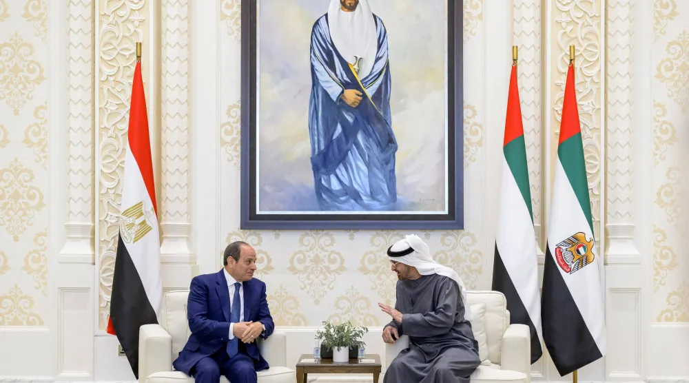 الشيخ محمد بن زايد آل نهيان وعبد الفتاح السيسي (وام)