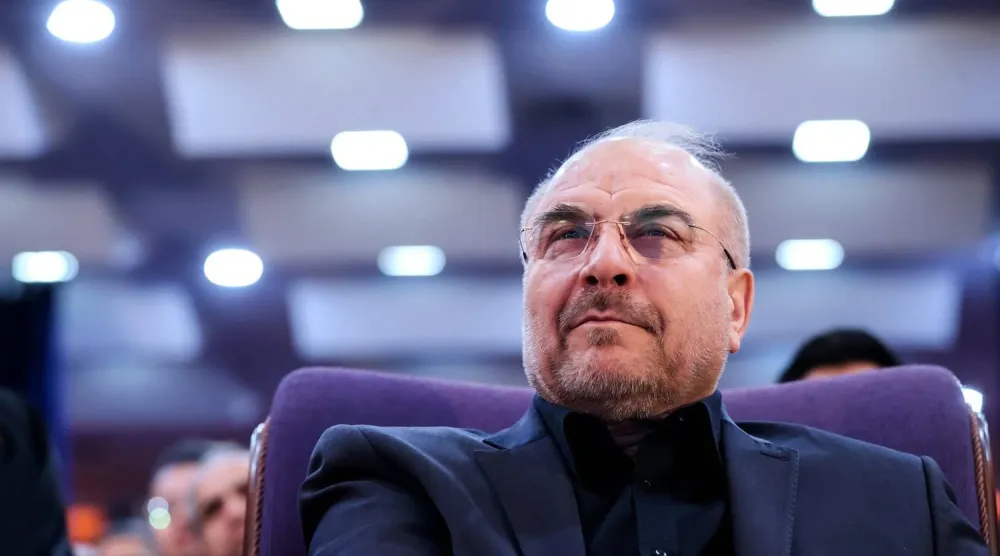 قاليباف على هامش مشاركته في مراسم حكومية (أرشيفية-موقع البرلمان)