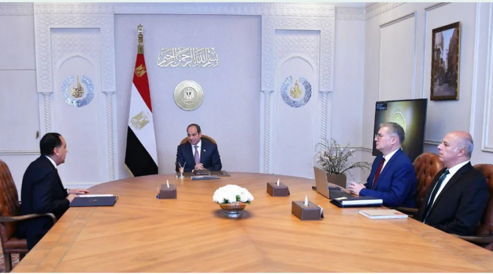 الرئيس عبد الفتاح السيسي شدد الشهر الجاري على ضرورة الحفاظ على انتظام سداد مستحقات شركات البترول العالمية (الرئاسة المصرية)