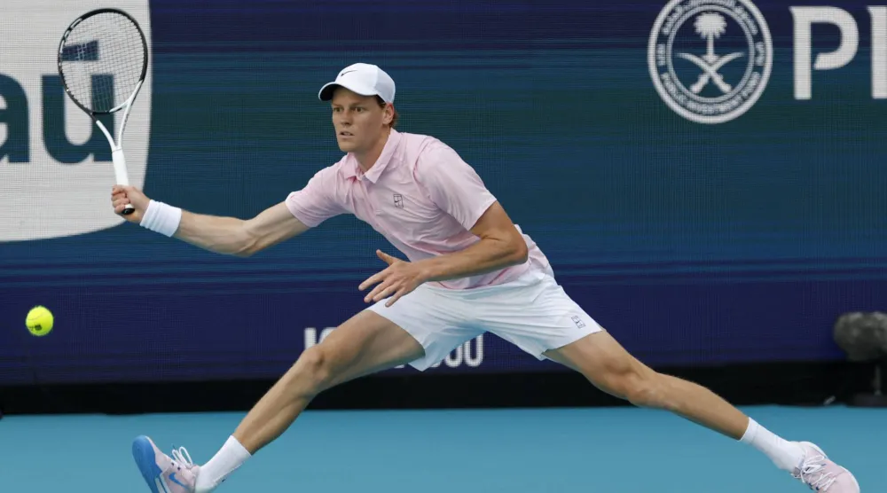 يانيك سينر (رويترز)