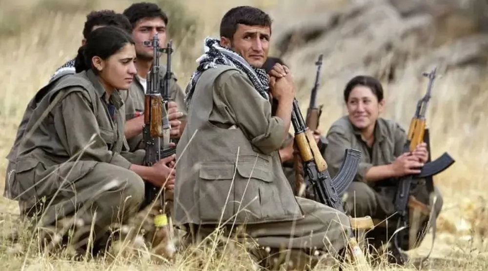 Irak'ın kuzeyindeki Kandil Dağları'nda bulunan PKK’lılar (Reuters)