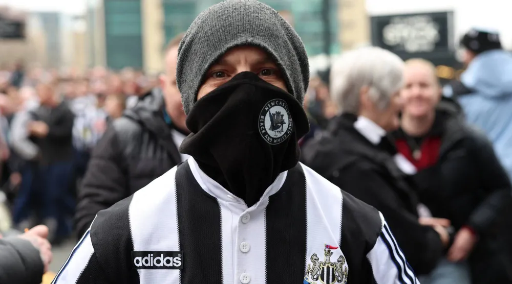 نيوكاسل قال إنه لا مجال للعنصرية (رويترز) 