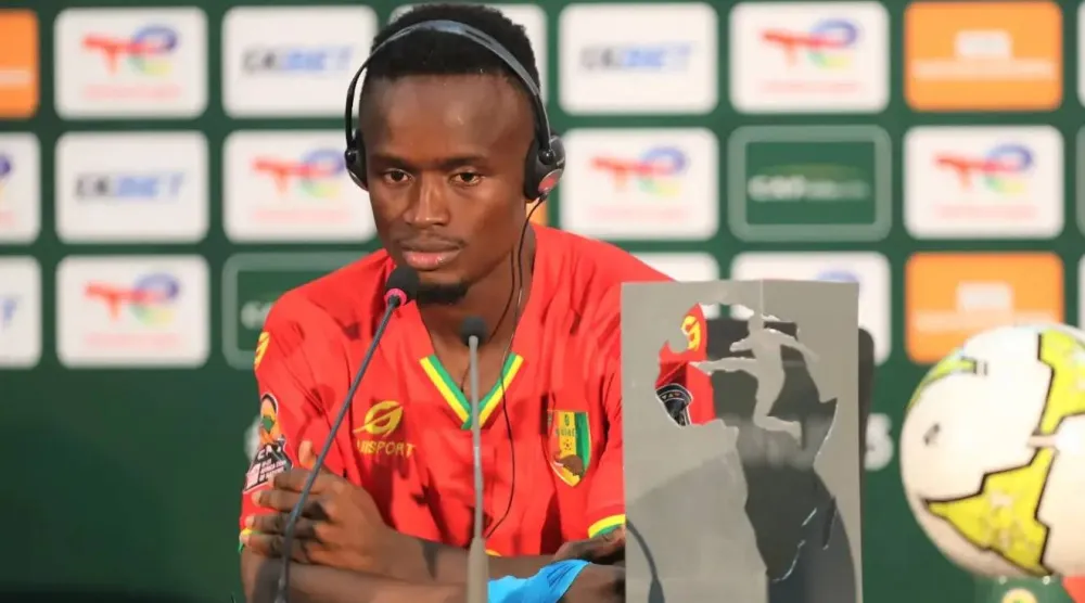 الدولي الغيني سيدوبا سيسيه (كاف)