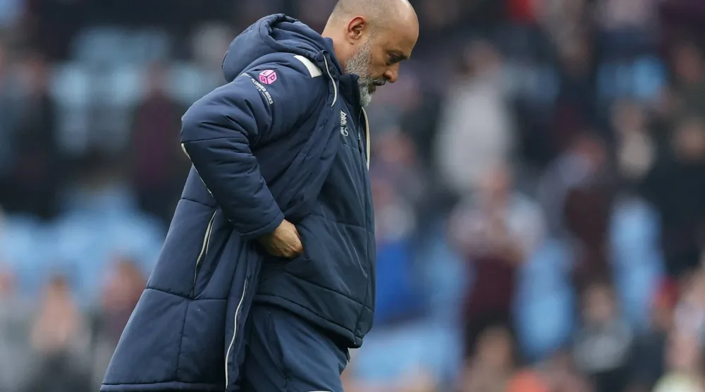 نونو إسبيريتو سانتو المدير الفني لفريق وست هام (رويترز)