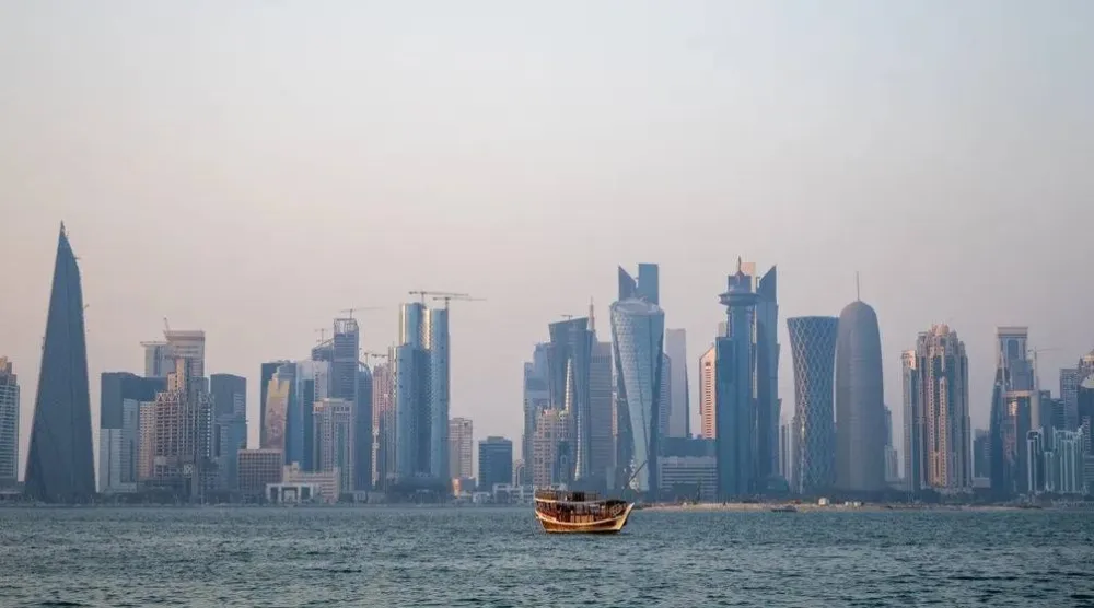 المروحية القطرية سقطت ‌في ‌المياه ​الإقليمية ‌بعد تعرضها ‌لعطل فني (أ.ف.ب)