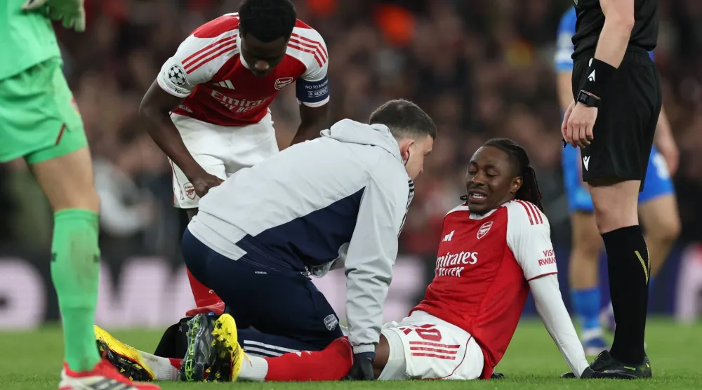 إيزي سيغيب عن مباراتي إنجلترا الوديتين ضد أوروغواي واليابان (أ.ب)