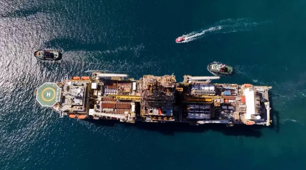 سفينة الحفر «فالاريس دي إس 12» تصل إلى المياه الإقليمية المصرية (وزارة البترول المصرية)